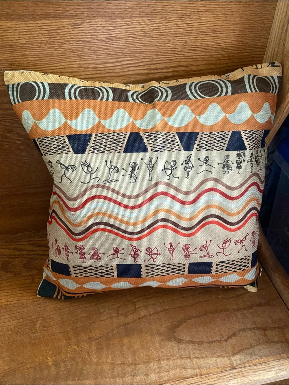 Graphic Aztec Pattern Throw Pillow New
